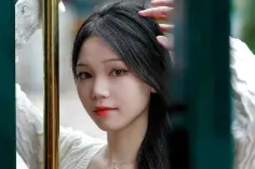 关晓彤李昀锐吻戏进热搜鹿晗高调发照谁才是真正话题制造机
