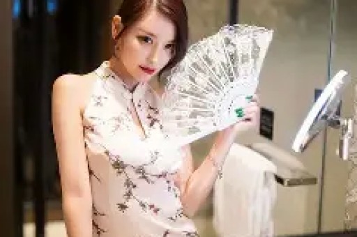 为何范冰冰在明星群集时和很多女星无交流？耍大牌？